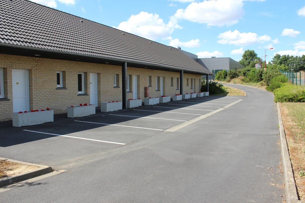Hotel Fleur De Lys Hazebrouck Exteriör bild